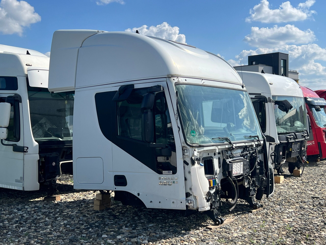 CABINA IVECO STRALIS HI-WAY 5801758707, 5801758694 - Kabína pre Nákladné auto: obrázok 4 CABINA IVECO STRALIS HI-WAY 5801758707, 5801758694 - Kabína pre Nákladné auto: obrázok 4