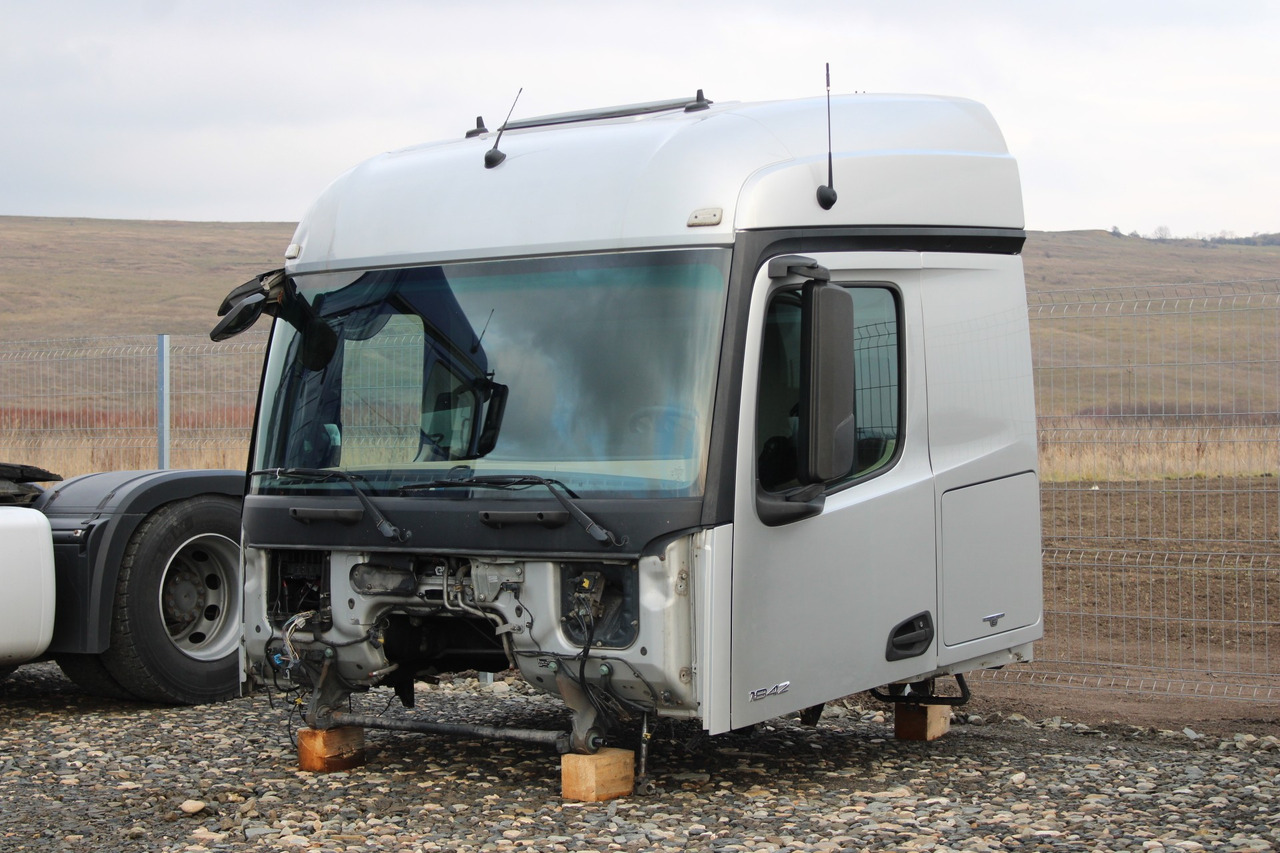 CABINA MERCEDES ACTROS MP4 STREAMSPACE 2.5 - Kabína pre Nákladné auto: obrázok 3 CABINA MERCEDES ACTROS MP4 STREAMSPACE 2.5 - Kabína pre Nákladné auto: obrázok 3