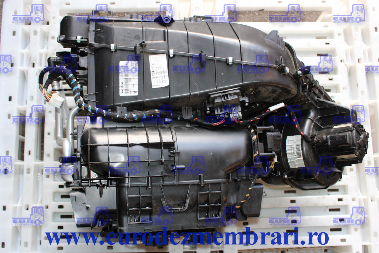 CARCASA SISTEM CLIMATIZARE VOLVO FH4 84243942 - Časť klimatizácie pre Nákladné auto: obrázok 1 CARCASA SISTEM CLIMATIZARE VOLVO FH4 84243942 - Časť klimatizácie pre Nákladné auto: obrázok 1