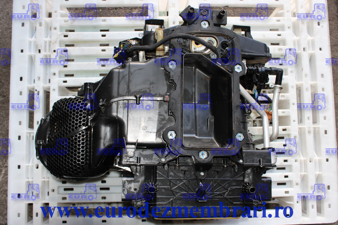 CARCASA SISTEM CLIMATIZARE VOLVO FH4 84243942 - Časť klimatizácie pre Nákladné auto: obrázok 2 CARCASA SISTEM CLIMATIZARE VOLVO FH4 84243942 - Časť klimatizácie pre Nákladné auto: obrázok 2