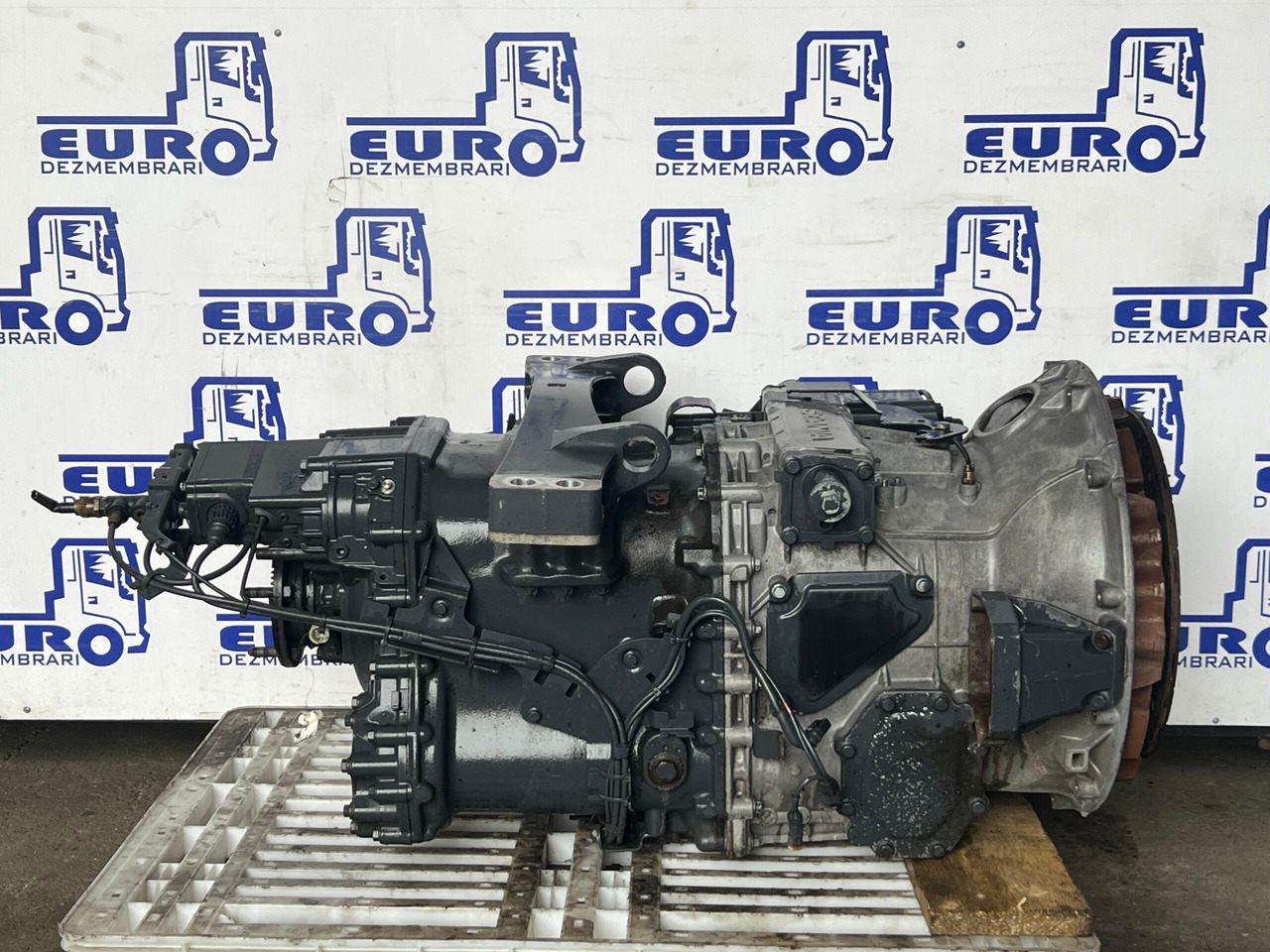 CUTIE DE VITEZE MAN AUTOMATA FARA RETARDER TIPMATIC 14 2700NM DD 81.32004.6415 - Prevodovka pre Nákladné auto: obrázok 3 CUTIE DE VITEZE MAN AUTOMATA FARA RETARDER TIPMATIC 14 2700NM DD 81.32004.6415 - Prevodovka pre Nákladné auto: obrázok 3