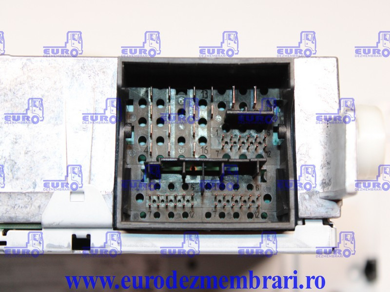 ELEMENT BORD UNITATE MULTIMEDIA AUS SCANIA SUPER 2906950, 2819280 - Palubná doska pre Nákladné auto: obrázok 4 ELEMENT BORD UNITATE MULTIMEDIA AUS SCANIA SUPER 2906950, 2819280 - Palubná doska pre Nákladné auto: obrázok 4