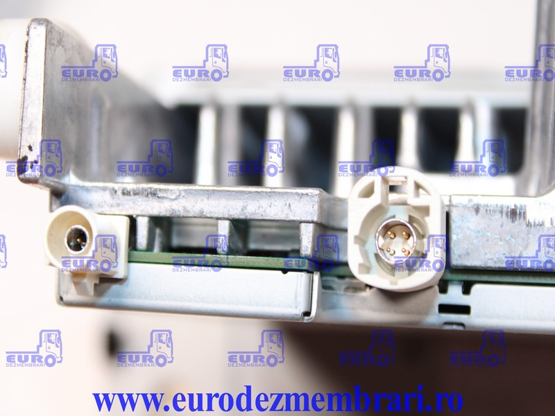 ELEMENT BORD UNITATE MULTIMEDIA AUS SCANIA SUPER 2906950, 2819280 - Palubná doska pre Nákladné auto: obrázok 5 ELEMENT BORD UNITATE MULTIMEDIA AUS SCANIA SUPER 2906950, 2819280 - Palubná doska pre Nákladné auto: obrázok 5