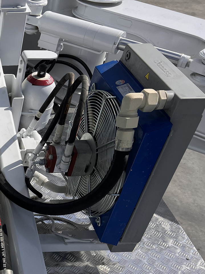 Nový Autočerpadlo Mercedes-Benz Arocs 3343 P E6: obrázok 15