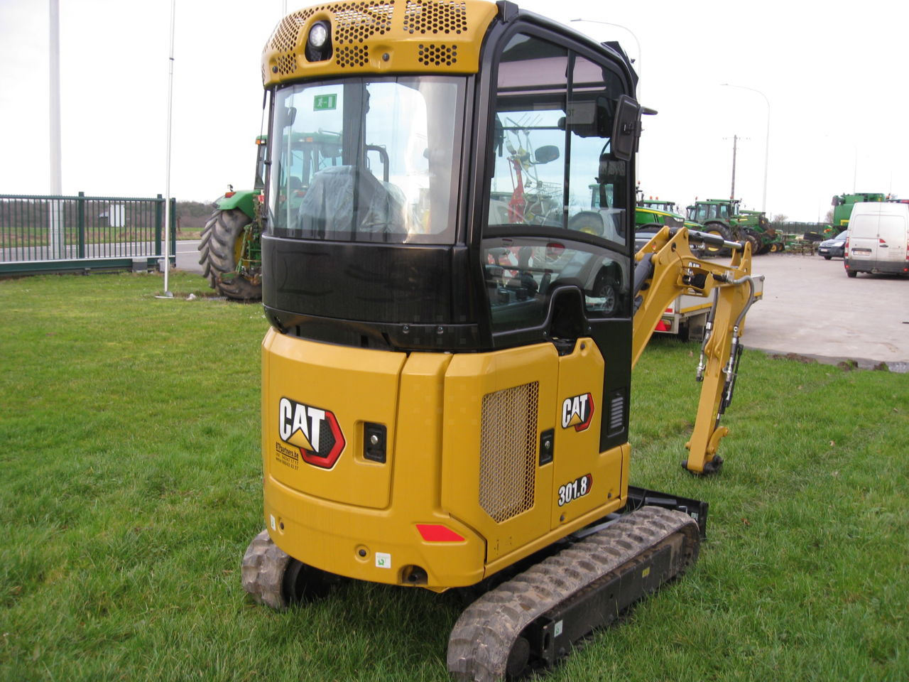 Caterpillar 301.8 - Mini rýpadlo: obrázok 3 Caterpillar 301.8 - Mini rýpadlo: obrázok 3