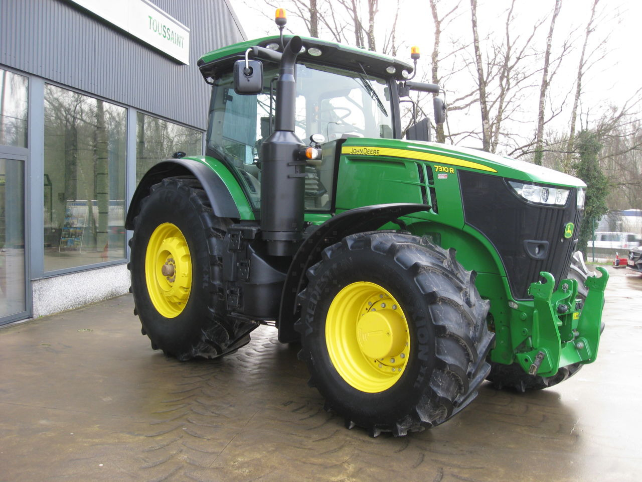 John Deere 7310R - Traktor: obrázok 1 John Deere 7310R - Traktor: obrázok 1