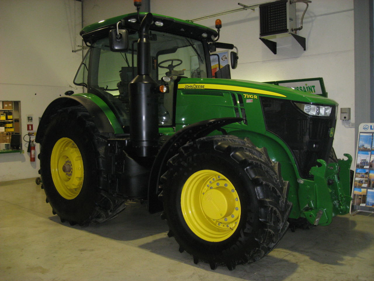 John Deere 7310R - Traktor: obrázok 2 John Deere 7310R - Traktor: obrázok 2