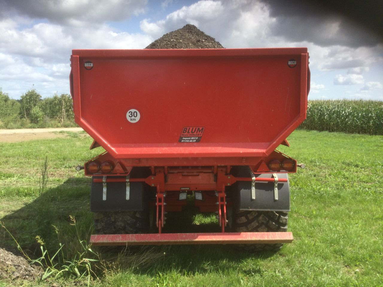 Beco Maxxim 260 - Príves sklápěcí: obrázok 4 Beco Maxxim 260 - Príves sklápěcí: obrázok 4