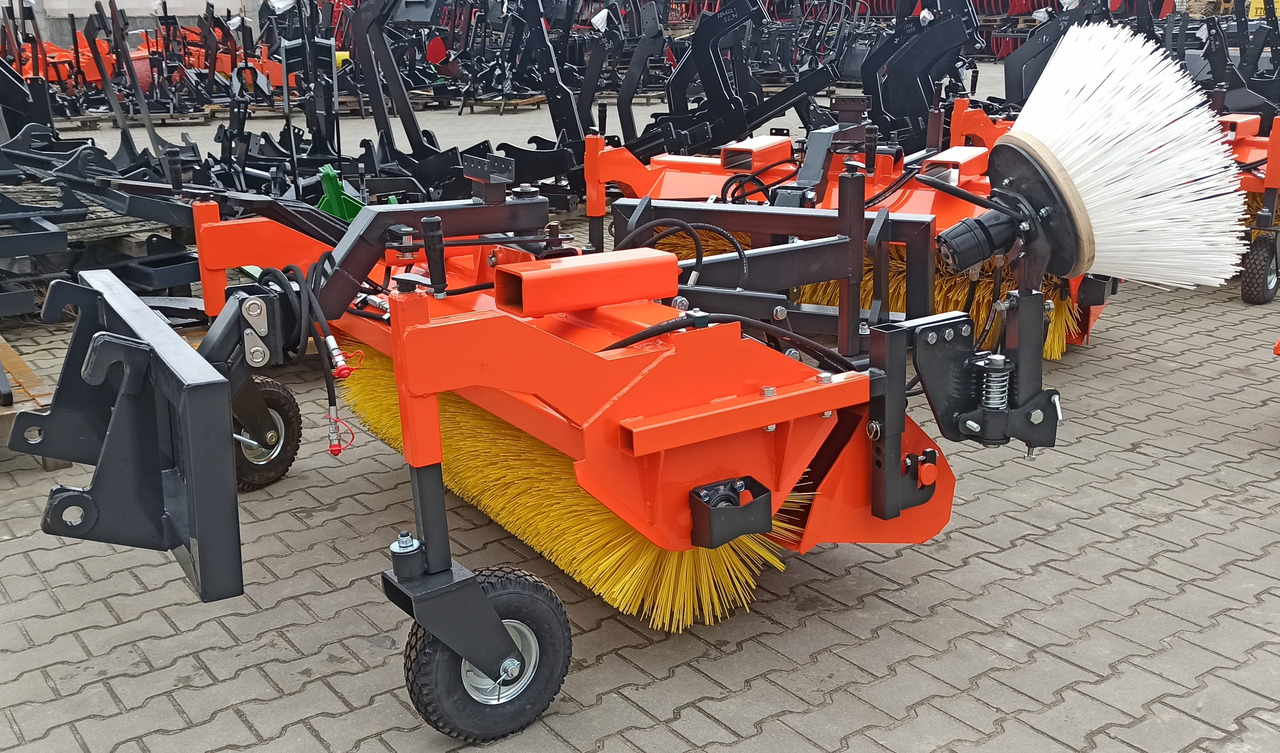 Metal-Technik Zamiatarka TOP MT 1600mm/ Sweeper / Kehrmaschine / Подметальная машина - Zametač: obrázok 5 Metal-Technik Zamiatarka TOP MT 1600mm/ Sweeper / Kehrmaschine / Подметальная машина - Zametač: obrázok 5