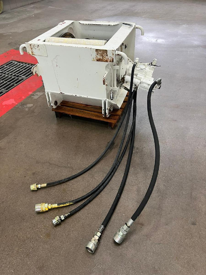 Grove Zubehör GMK 4080 - Hubwinde Nr. 2 inkl. Hubseil - Autožeriav: obrázok 5 Grove Zubehör GMK 4080 - Hubwinde Nr. 2 inkl. Hubseil - Autožeriav: obrázok 5