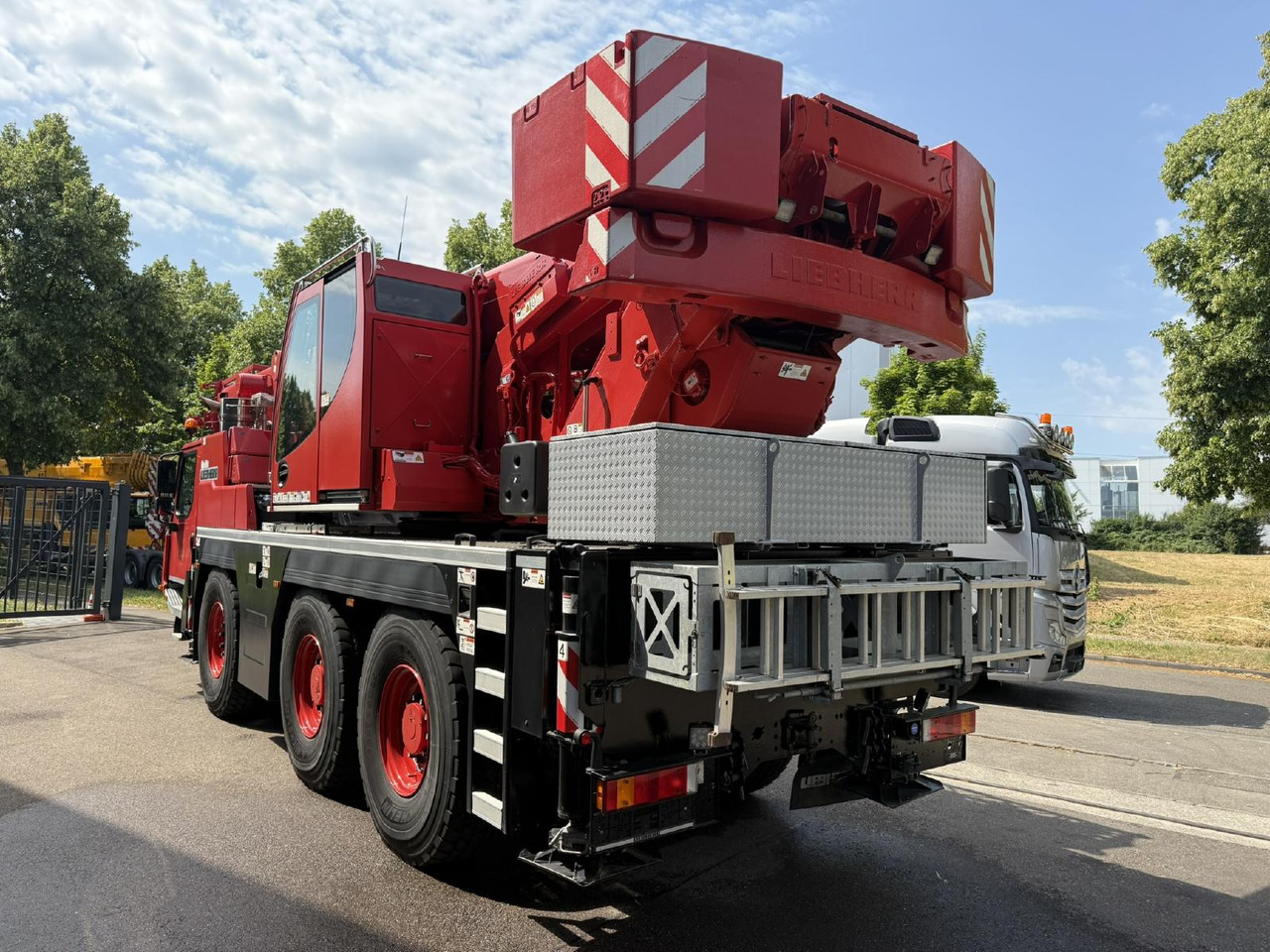 Liebherr LTM 1050-3.1 (20 - 084 132) - Autožeriav: obrázok 4 Liebherr LTM 1050-3.1 (20 - 084 132) - Autožeriav: obrázok 4