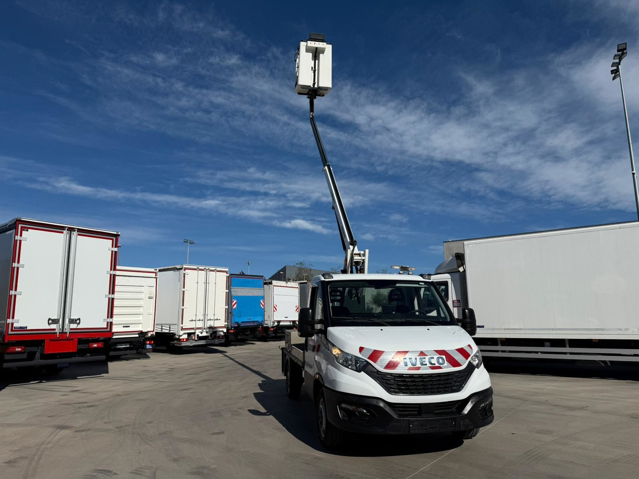 IVECO 35S14 Daily E6 (Basket) - Automobilová plošina: obrázok 4 IVECO 35S14 Daily E6 (Basket) - Automobilová plošina: obrázok 4