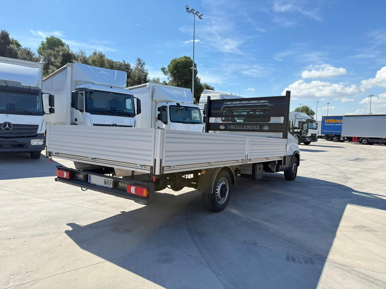 IVECO 35S16 Daily E6 (Open Box) - Dodávka valník: obrázok 4 IVECO 35S16 Daily E6 (Open Box) - Dodávka valník: obrázok 4
