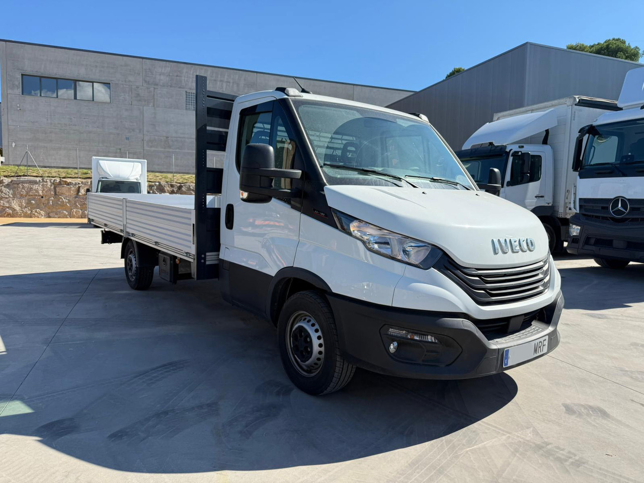 IVECO 35S16 Daily E6 (Open Box) - Dodávka valník: obrázok 2 IVECO 35S16 Daily E6 (Open Box) - Dodávka valník: obrázok 2