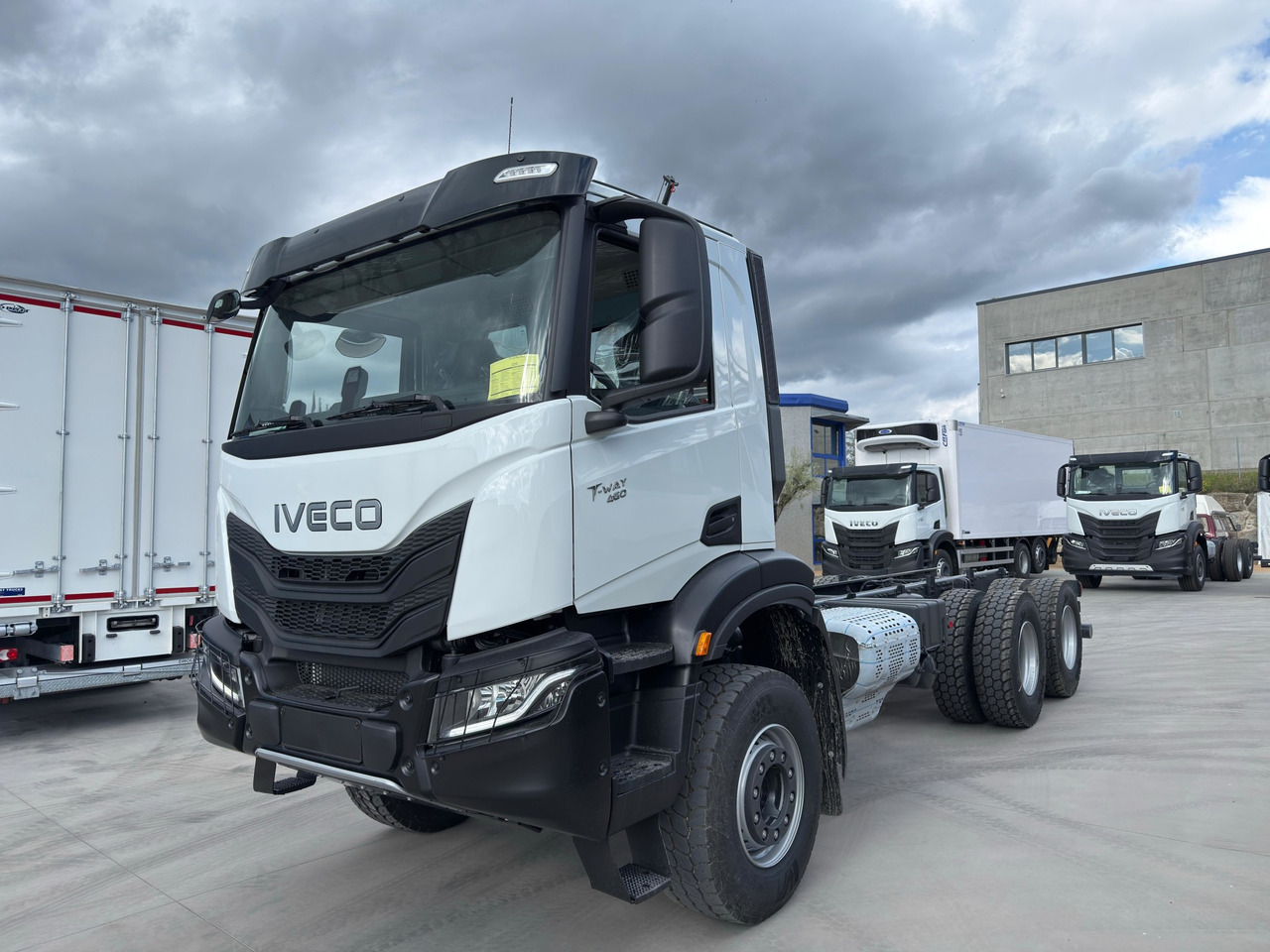 IVECO AD380T46 6x4 E6 (Chassis) - Podvozek s kabinou: obrázok 1 IVECO AD380T46 6x4 E6 (Chassis) - Podvozek s kabinou: obrázok 1