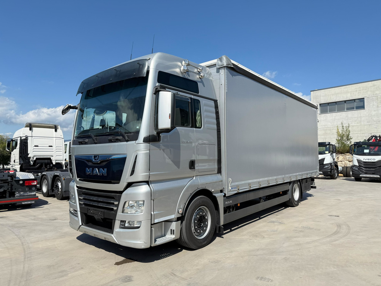 MAN 18.430 LL TGX E6 (Tauliner) - Plachtové nákladné vozidlo: obrázok 1 MAN 18.430 LL TGX E6 (Tauliner) - Plachtové nákladné vozidlo: obrázok 1