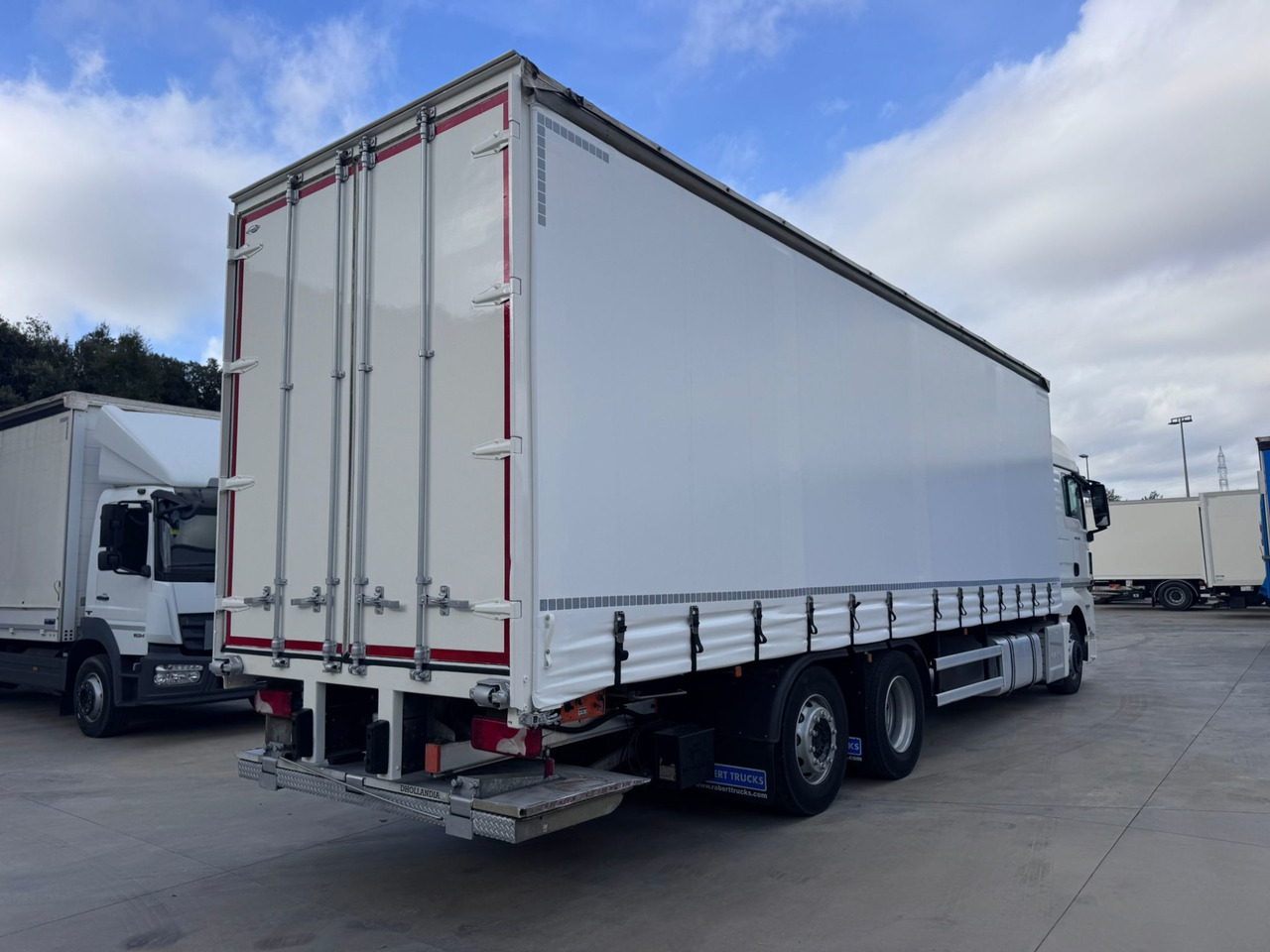 MAN 26.360 L TGX E6 (Tauliner) - Plachtové nákladné vozidlo: obrázok 4 MAN 26.360 L TGX E6 (Tauliner) - Plachtové nákladné vozidlo: obrázok 4