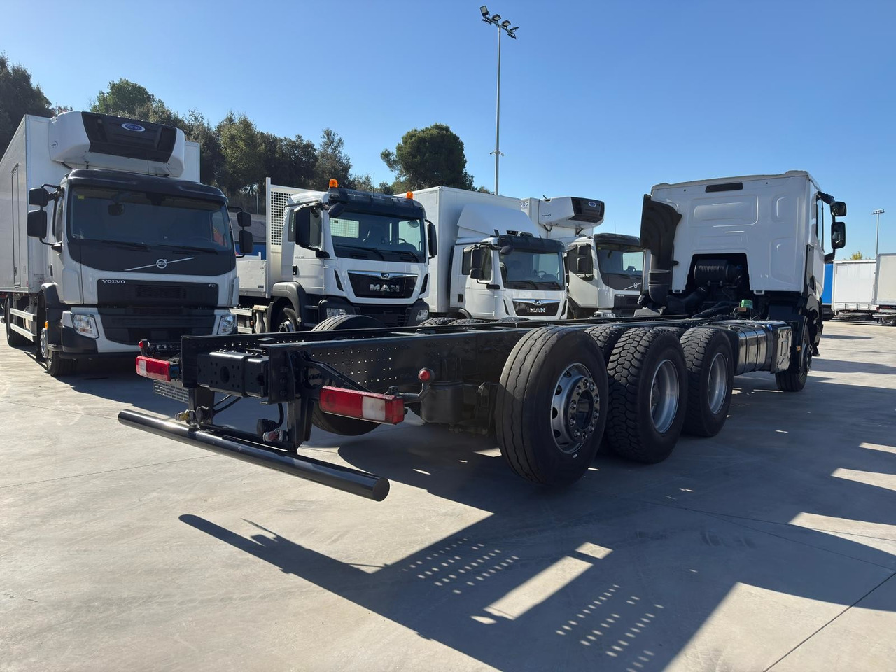RENAULT C460 E6 (Chassis) - Podvozek s kabinou: obrázok 3 RENAULT C460 E6 (Chassis) - Podvozek s kabinou: obrázok 3