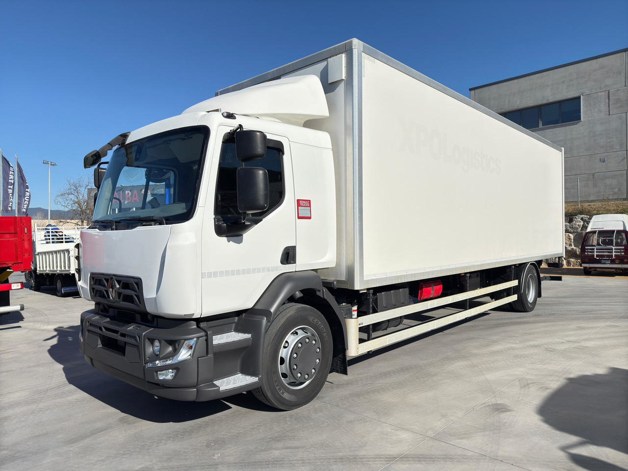 RENAULT D19.280 E6 (VAN) - Skříňový nákladní auto: obrázok 1 RENAULT D19.280 E6 (VAN) - Skříňový nákladní auto: obrázok 1
