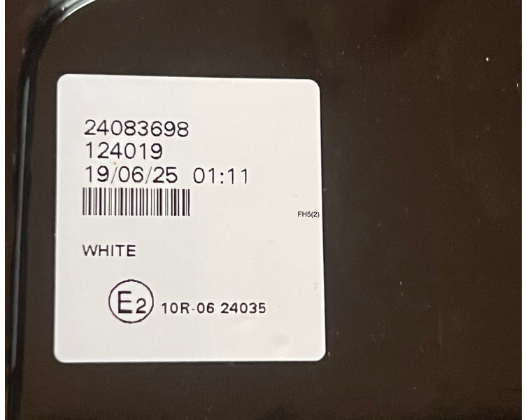 Volvo FH5/Aero - Náhradný diel: obrázok 3 Volvo FH5/Aero - Náhradný diel: obrázok 3