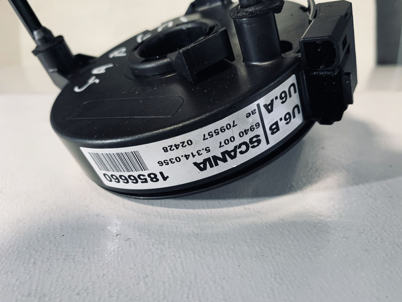 Scania P250 - Elektrický systém: obrázok 2 Scania P250 - Elektrický systém: obrázok 2