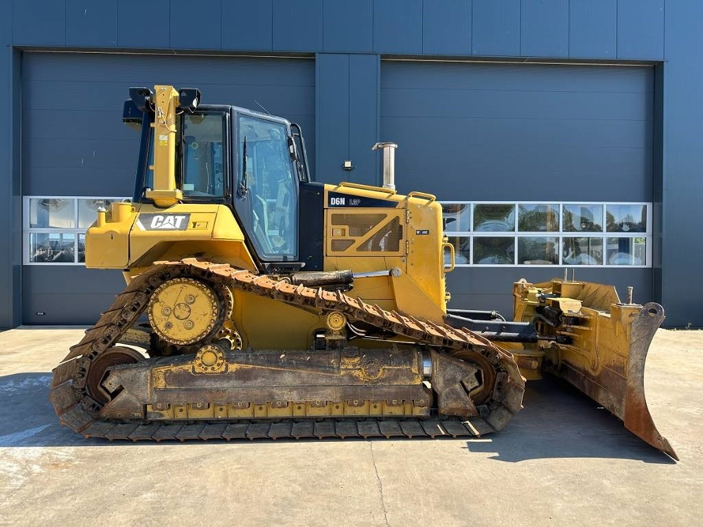 CAT D 6 N LGP - Buldozér: obrázok 1 CAT D 6 N LGP - Buldozér: obrázok 1