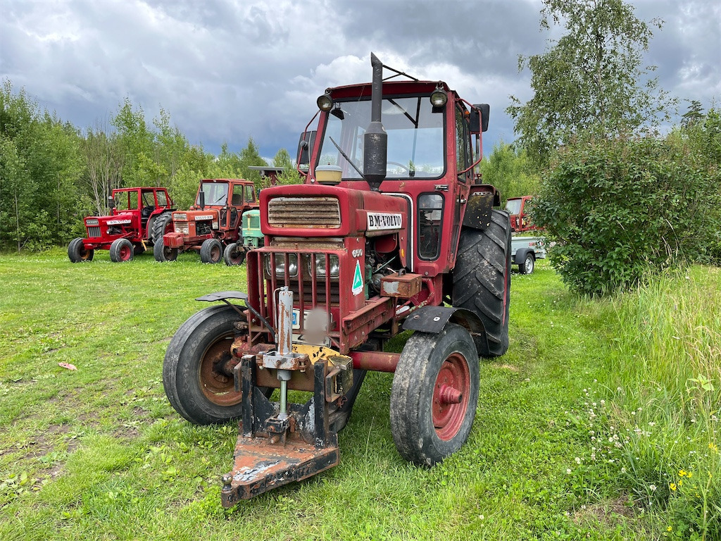 BM VOLVO T 650 - Traktor: obrázok 1 BM VOLVO T 650 - Traktor: obrázok 1