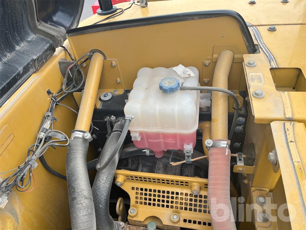 Pásové rýpadlo CAT 312EL: obrázok 40 Pásové rýpadlo CAT 312EL: obrázok 40