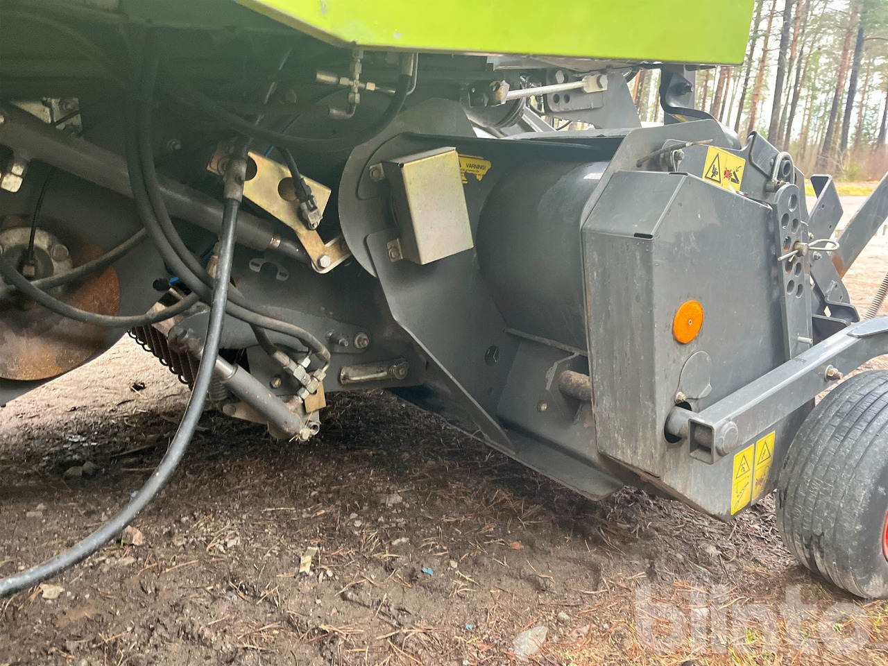 Lis na okrúhle balíky, Obaľovací stroj Claas Rollant 355 Uniwrap: obrázok 21 Lis na okrúhle balíky, Obaľovací stroj Claas Rollant 355 Uniwrap: obrázok 21