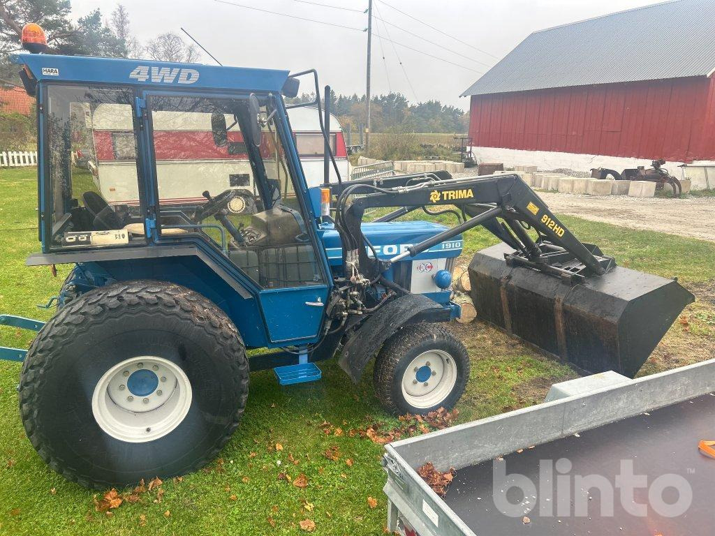 FORD 1910 4WD - Traktor: obrázok 2 FORD 1910 4WD - Traktor: obrázok 2