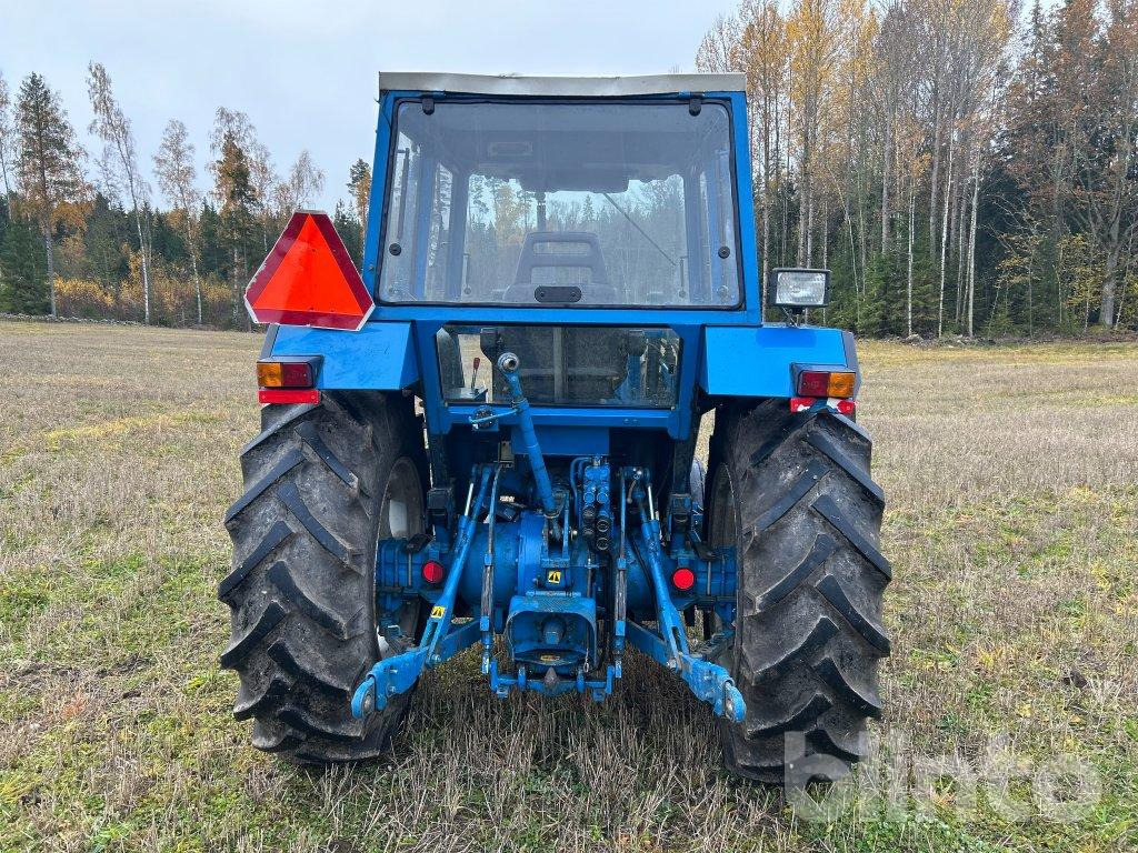FORD 4610 (låg drifttid) - Traktor: obrázok 5 FORD 4610 (låg drifttid) - Traktor: obrázok 5