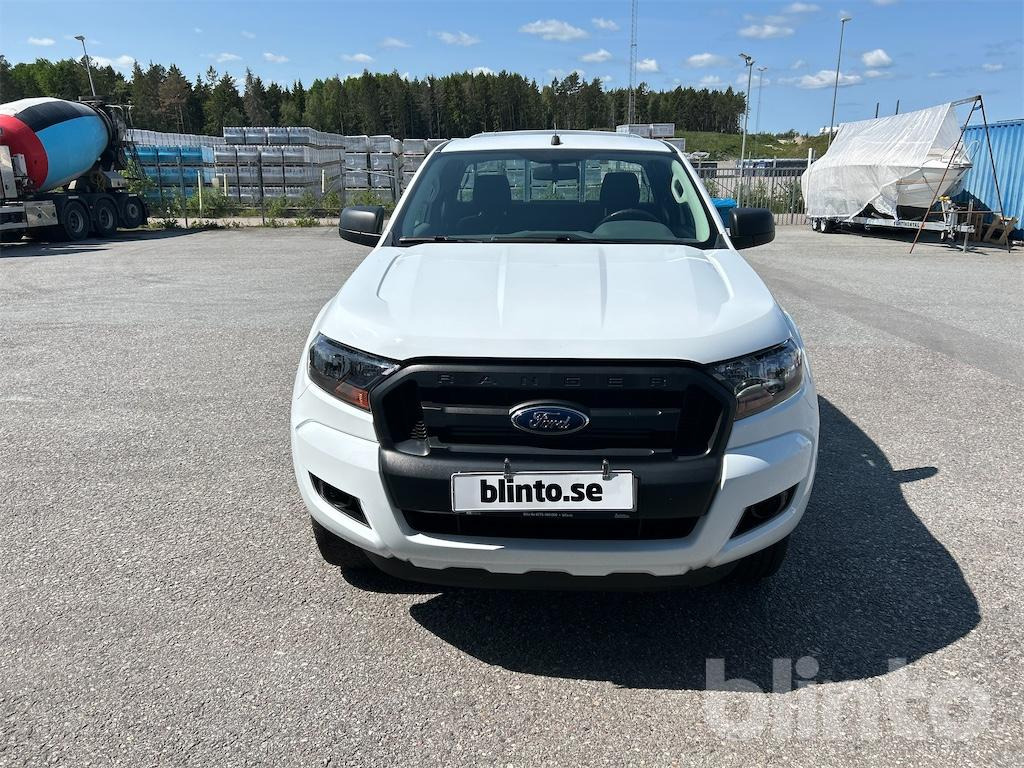 FORD Ranger SuperCab 2.2 TDCi 4x4 - Pick-up: obrázok 2 FORD Ranger SuperCab 2.2 TDCi 4x4 - Pick-up: obrázok 2