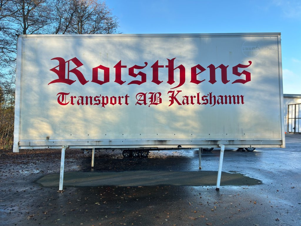 Geab - Skříňová nadstavba: obrázok 4 Geab - Skříňová nadstavba: obrázok 4