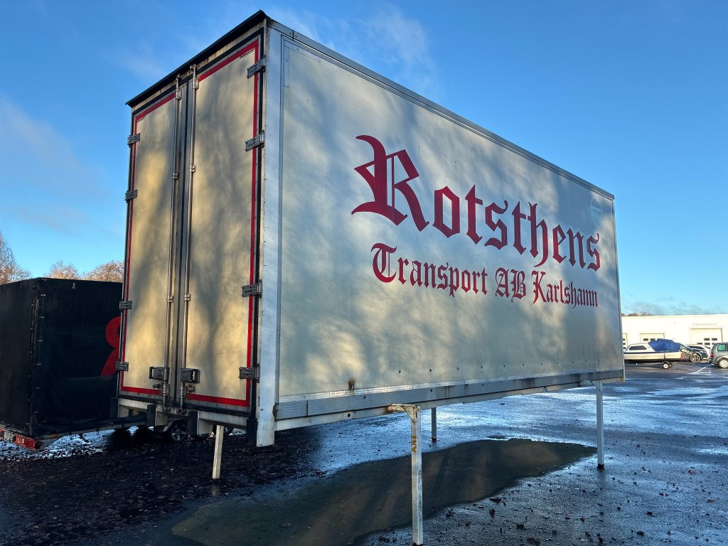 Geab - Skříňová nadstavba: obrázok 5 Geab - Skříňová nadstavba: obrázok 5