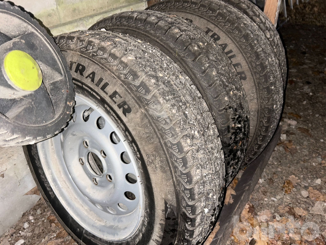 Plošinový/ Valníkový príves HAPERT / 2 AXLAT: obrázok 24