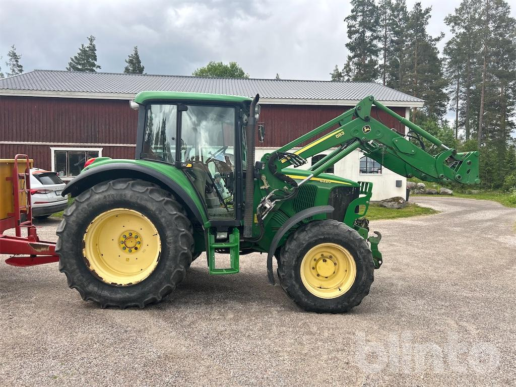 JOHN DEERE 6320E m utrustning - Traktor: obrázok 4 JOHN DEERE 6320E m utrustning - Traktor: obrázok 4