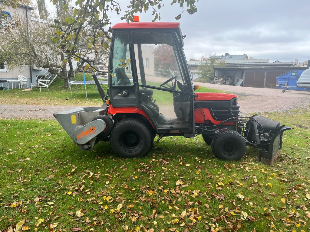 Kubota BX2200D - Kompaktný traktor: obrázok 4 Kubota BX2200D - Kompaktný traktor: obrázok 4