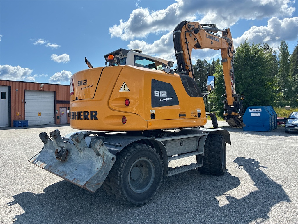 Liebherr 912 Compact - Kolesové rýpadlo: obrázok 5 Liebherr 912 Compact - Kolesové rýpadlo: obrázok 5