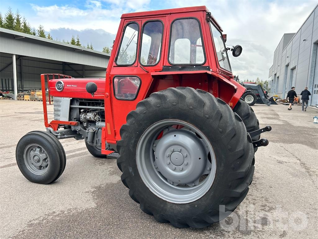 MASSEY FERGUSON 175 - Traktor: obrázok 4 MASSEY FERGUSON 175 - Traktor: obrázok 4