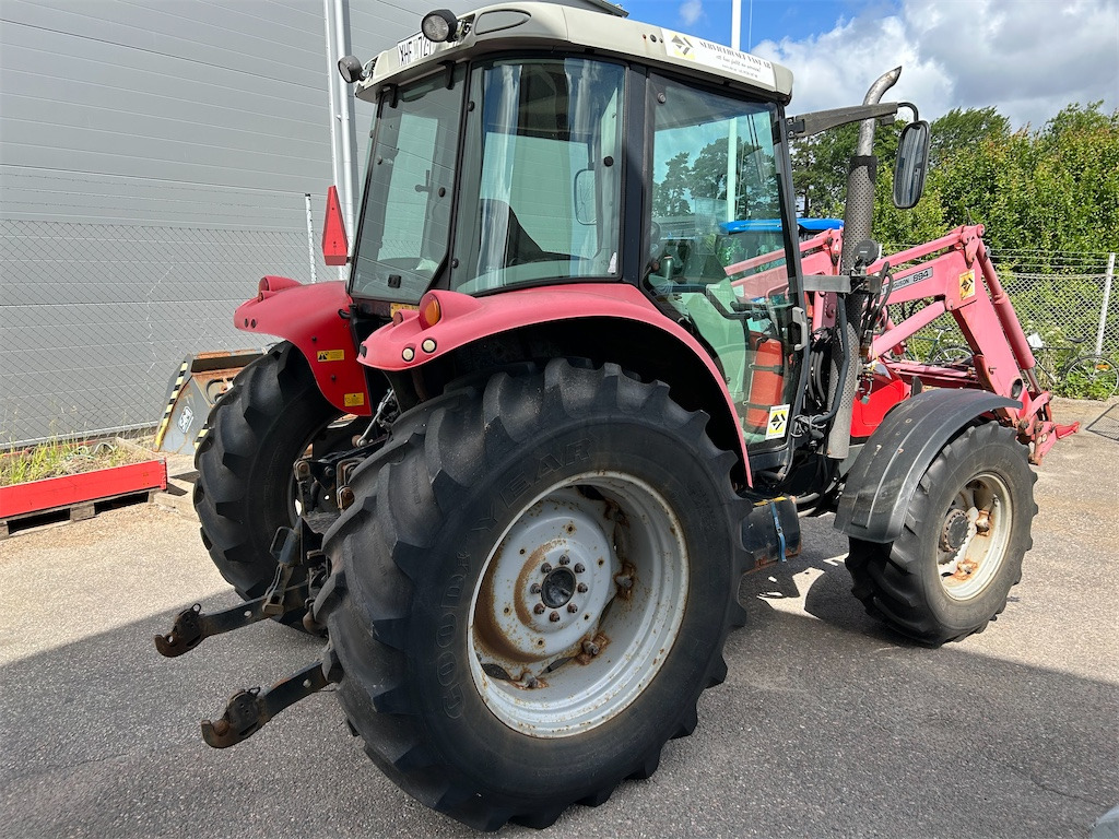 MASSEY FERGUSON 5445-4 - Traktor: obrázok 3 MASSEY FERGUSON 5445-4 - Traktor: obrázok 3