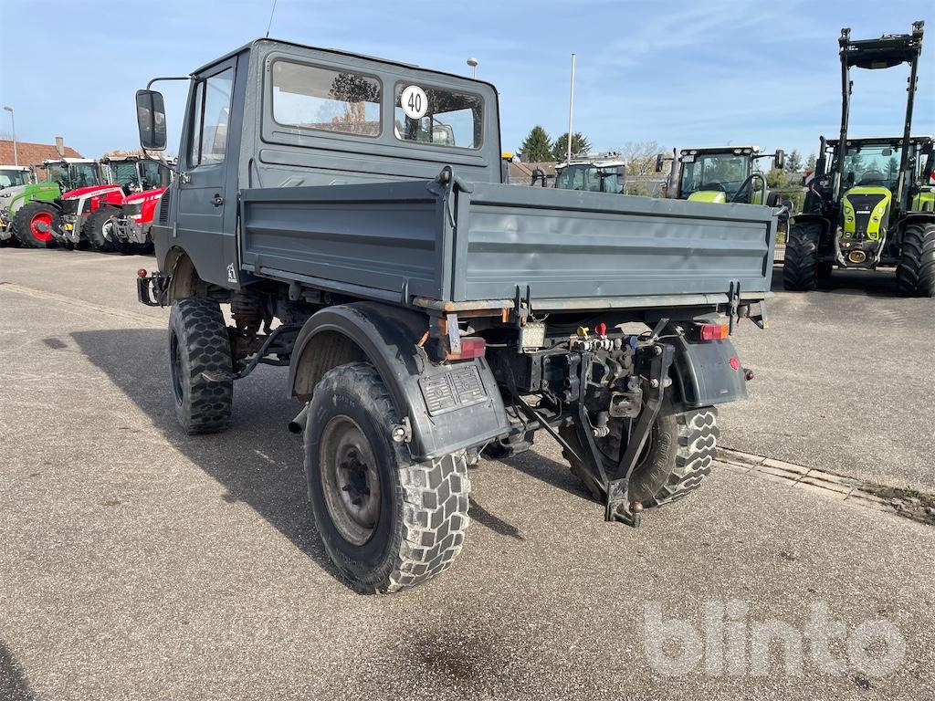 Mercedes Benz Unimog 424 (1981) - Valníkový/ Plošinový nákladný automobil: obrázok 4 Mercedes Benz Unimog 424 (1981) - Valníkový/ Plošinový nákladný automobil: obrázok 4