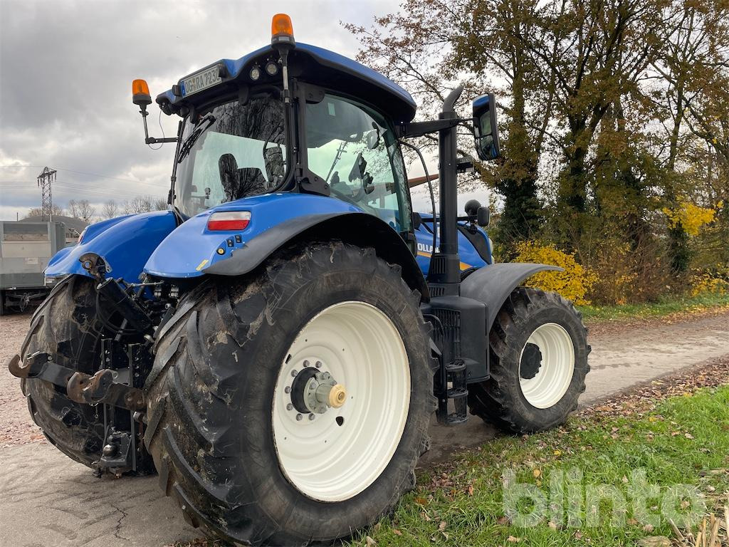 New Holland T7 230 (2018) - Traktor: obrázok 3 New Holland T7 230 (2018) - Traktor: obrázok 3