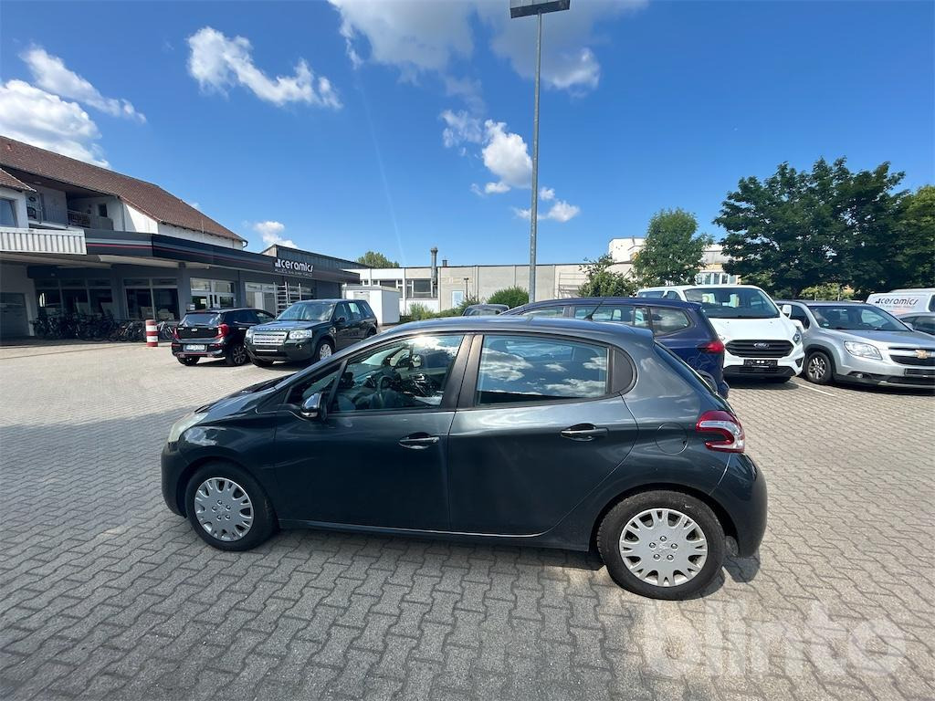 Peugeot 208 - Automobil: obrázok 4 Peugeot 208 - Automobil: obrázok 4