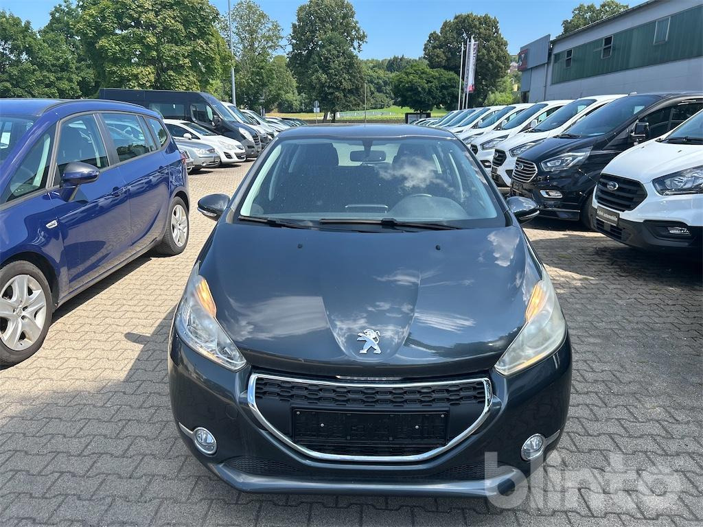 Peugeot 208 - Automobil: obrázok 3 Peugeot 208 - Automobil: obrázok 3