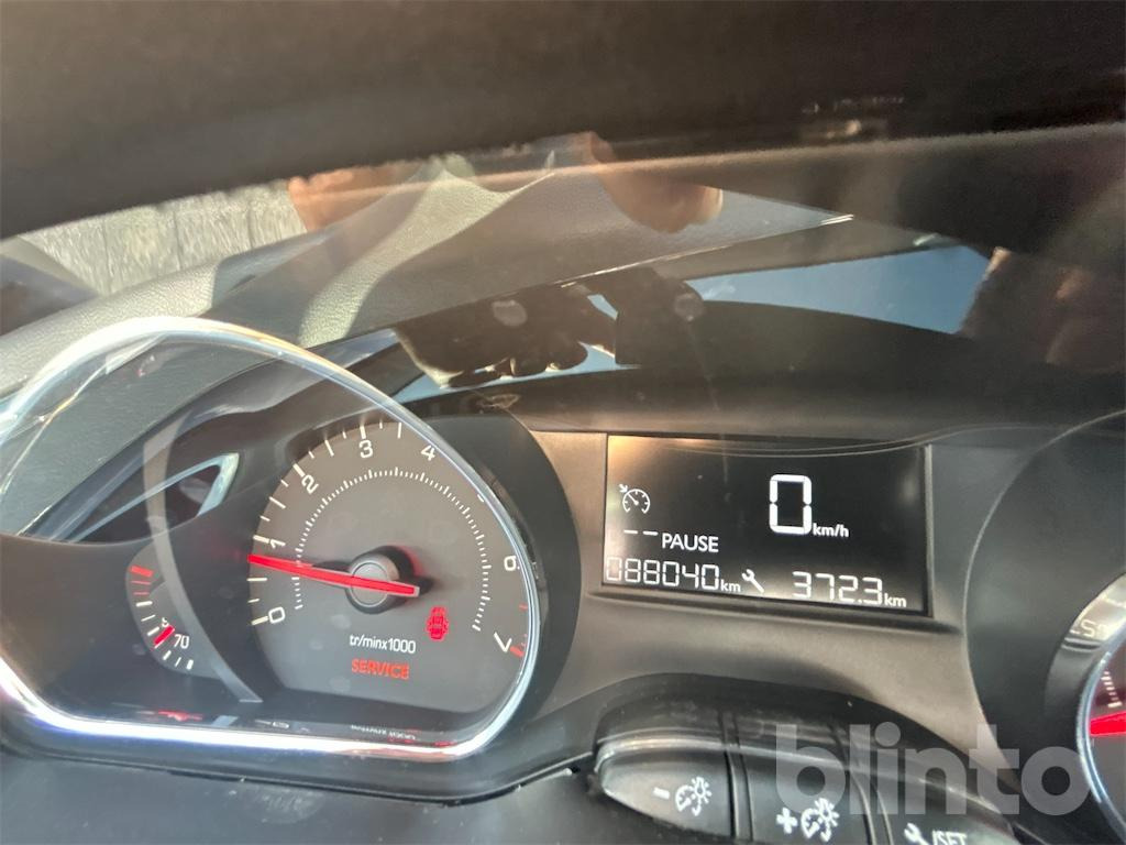 Peugeot 208 - Automobil: obrázok 5 Peugeot 208 - Automobil: obrázok 5