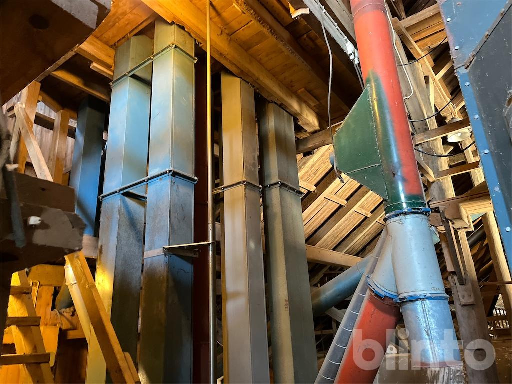 Svegma - Posklizňové stroj: obrázok 4 Svegma - Posklizňové stroj: obrázok 4