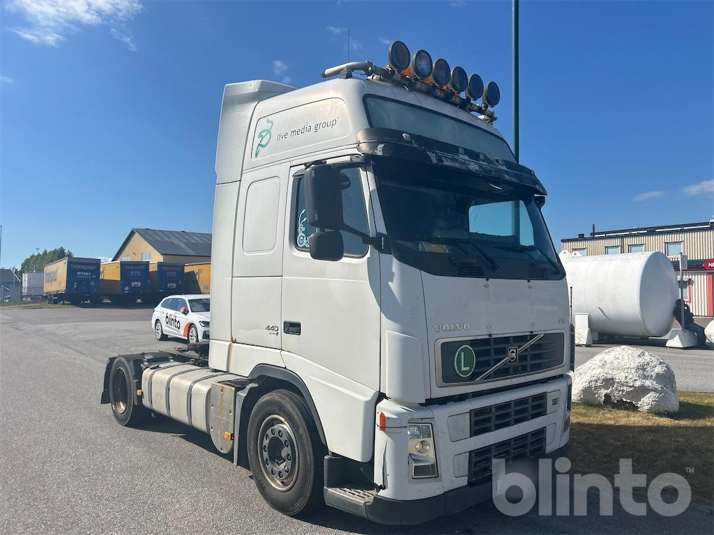VOLVO FH 440 4X2 - Ťahač: obrázok 4 VOLVO FH 440 4X2 - Ťahač: obrázok 4
