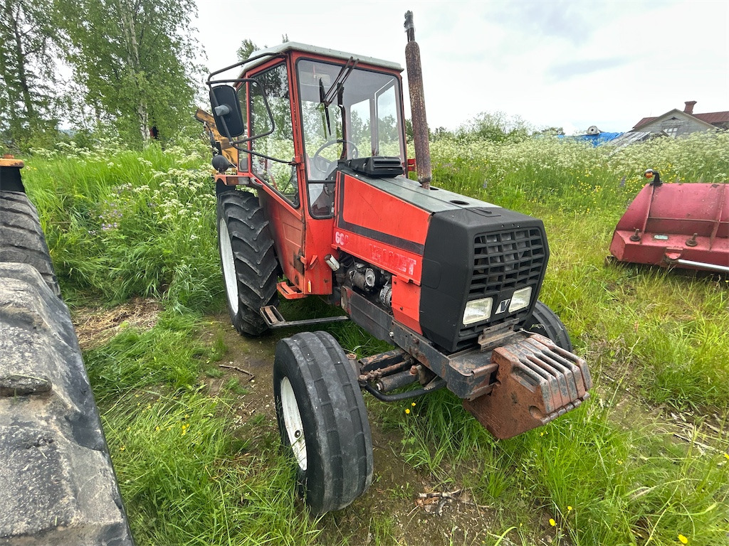 VALMET 604 - Traktor: obrázok 3 VALMET 604 - Traktor: obrázok 3