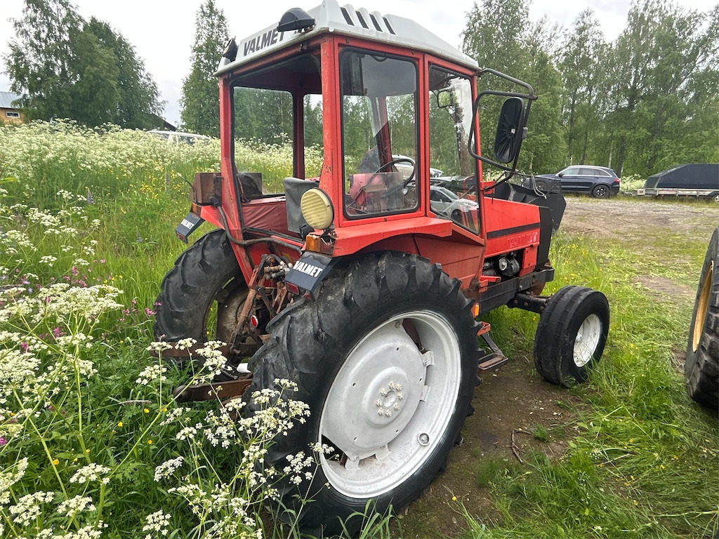 VALMET 604 - Traktor: obrázok 4 VALMET 604 - Traktor: obrázok 4