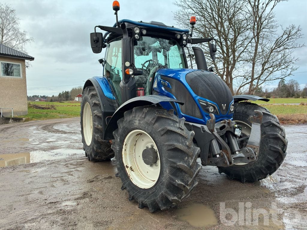 VALTRA - Traktor: obrázok 3 VALTRA - Traktor: obrázok 3